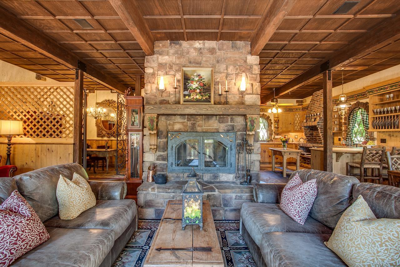 Storybook Riverside Inn ليفينورث المظهر الخارجي الصورة